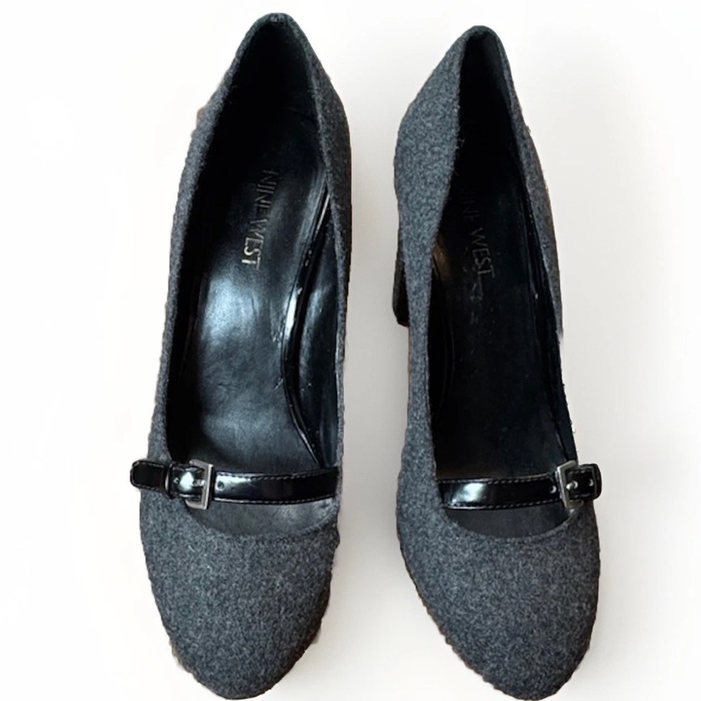 (7.5.) NINE WEST Dark Gray Textile Tall Heeled Shoes w/ Patent Leather - Picture 7 of 12